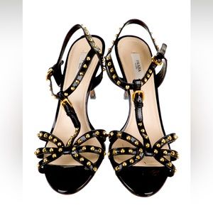 🔥Prada Gold Rock stud Accents Black Patent Leather T Step Sandals 9. IT 39